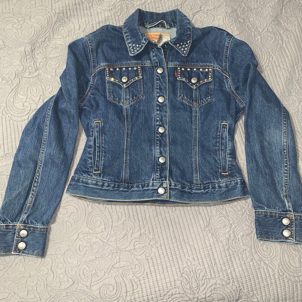 Levi’s Medium Studded Denim Jacket – Women’s “Weekend Jacket,”